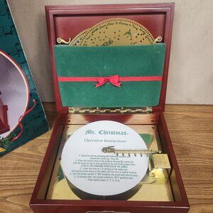 Vintage 2000 Mr. Christmas Holiday Symphonium Music Box With 16 Discs Holiday